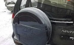 2 249 р. Чехол запасного колеса Атака Chevrolet Niva 2123 дорестайлинг (2002-2008) (Неокрашенный)  с доставкой в г. Калуга. Увеличить фотографию 1