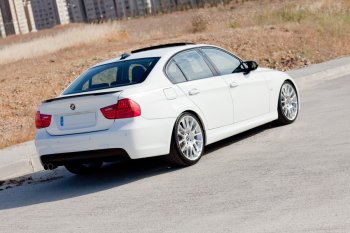 3 399 р. Лип спойлер  3 серия E90 (04-11) АВТОКРАТ BMW 3 серия E90 седан дорестайлинг (2004-2008) (Неокрашенный)  с доставкой в г. Калуга. Увеличить фотографию 2