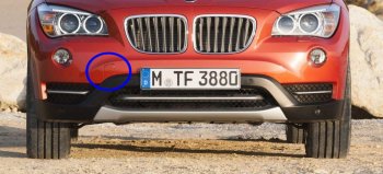 879 р. Заглушка в передний бампер SAT (под крюк, рестайлинг) BMW X1 E84 (2009-2015) (Неокрашенная)  с доставкой в г. Калуга. Увеличить фотографию 1