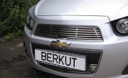 4 399 р. Декоративная вставка решетки радиатора Berkut Chevrolet Aveo T300 седан (2011-2015)  с доставкой в г. Калуга. Увеличить фотографию 1