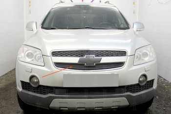 2 599 р. Защитная сетка решетки радиатора Стрелка 11 Стандарт (алюминий/пластик)  Chevrolet Captiva (2006-2011) (Цвет: черный)  с доставкой в г. Калуга. Увеличить фотографию 1