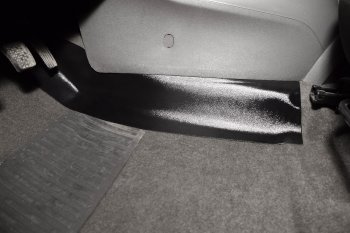 2 249 р. Накладки на ковролин тоннельные передние Petroil Tuning  Chevrolet Cobalt (2019-2024) (цвет: черный)  с доставкой в г. Калуга. Увеличить фотографию 3
