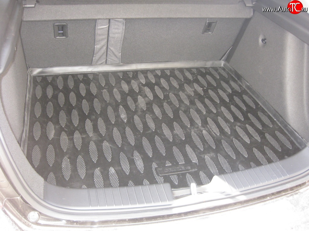1 229 р. Коврик в багажник Aileron (полиуретан) Chevrolet Cruze хэтчбек J305 (2009-2012)  с доставкой в г. Калуга