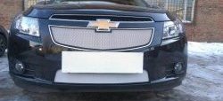 1 559 р. Нижняя сетка на бампер Russtal (хром)  Chevrolet Cruze ( седан,  хэтчбек) (2009-2015)  с доставкой в г. Калуга. Увеличить фотографию 1