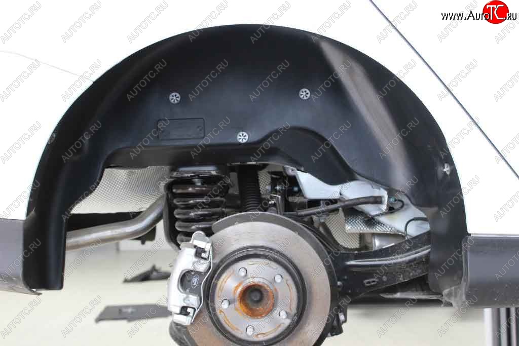1 539 р. Задний правый подкрылок Novline  Ford Focus  3 (2010-2019)  с доставкой в г. Калуга