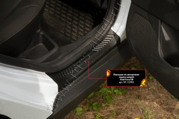 1 099 р. Накладки порогов в дверной проем на RA  Ford Focus  3 (2014-2019) (Задние)  с доставкой в г. Калуга. Увеличить фотографию 1