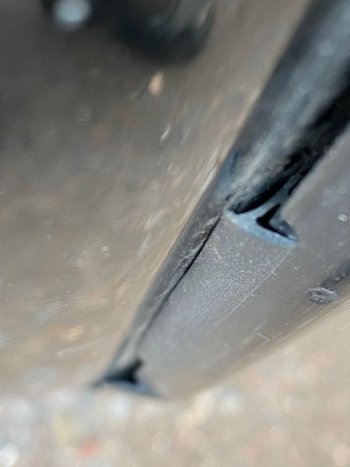 499 р. Уплотнитель накладок кузова RA без клеевой основы Лада XRAY (2016-2022) (Длина 10 м)  с доставкой в г. Калуга. Увеличить фотографию 6