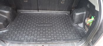 1 299 р. Коврик в багажник SeiNtex (полимер)  Hyundai Tucson  1 JM (2004-2010)  с доставкой в г. Калуга. Увеличить фотографию 3