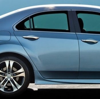16 749 р. Правая дверь задняя BodyParts Honda Accord 8 седан CU рестайлинг (2011-2013) (Неокрашенная)  с доставкой в г. Калуга. Увеличить фотографию 1