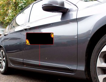 1 199 р. Молдинг двери RA (передний правый) Honda Accord 9 седан CR дорестайлинг (2013-2016) (Поверхность шагрень)  с доставкой в г. Калуга. Увеличить фотографию 1