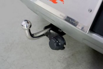 Фаркоп (тягово-сцепное устройство) TCC Hyundai I40 1 VF дорестайлинг седан (2011-2015)  (оцинкованный, шар A нержавейка)