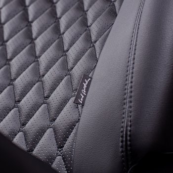 16 999 р. Чехлы для сидений Lord Autofashion Байрон (экокожа, раздельная спинка, 2 Г-образных подголовника)  Hyundai Solaris ( 1 хэтчбек,  1 хэтчбэк) (2010-2017) (Черный, вставка черная, строчка черная)  с доставкой в г. Калуга. Увеличить фотографию 2