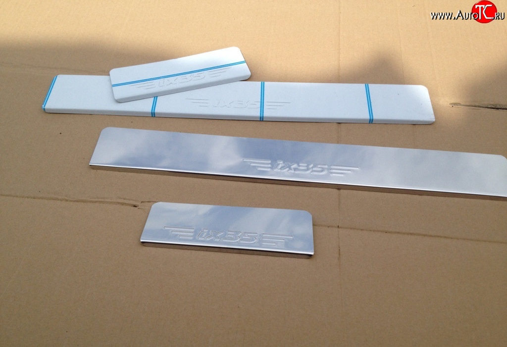 849 р. Накладки на порожки автомобиля M-VRS (нанесение надписи методом штамповки) Hyundai IX35 1 LM дорестайлинг (2009-2013)  с доставкой в г. Калуга