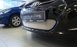 1 539 р. Сетка на бампер Russtal (хром)  Hyundai Solaris ( 1 седан,  1 хэтчбек) (2010-2014)  с доставкой в г. Калуга. Увеличить фотографию 2