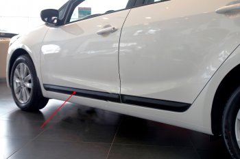 1 029 р. Молдинг двери RA (узкий, передний левый) KIA Cerato 3 YD дорестайлинг седан (2013-2016) (Поверхность глянец под покраску, Неокрашенный)  с доставкой в г. Калуга. Увеличить фотографию 1
