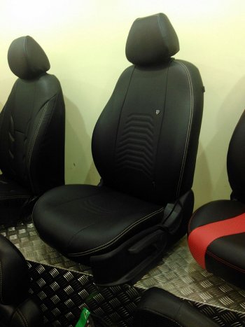 9 199 р. Чехлы для сидений Lord Autofashion Денвер (экокожа) KIA Rio 4 FB рестайлинг седан (2020-2024) (Чёрный, вставка чёрная)  с доставкой в г. Калуга. Увеличить фотографию 7