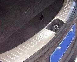 Металлический порожек в багажник автомобиля СТ KIA Sportage 3 SL дорестайлинг (2010-2014)