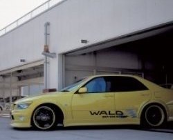 Пороги накладки Wald Lexus IS200 XE10 седан (1998-2005)