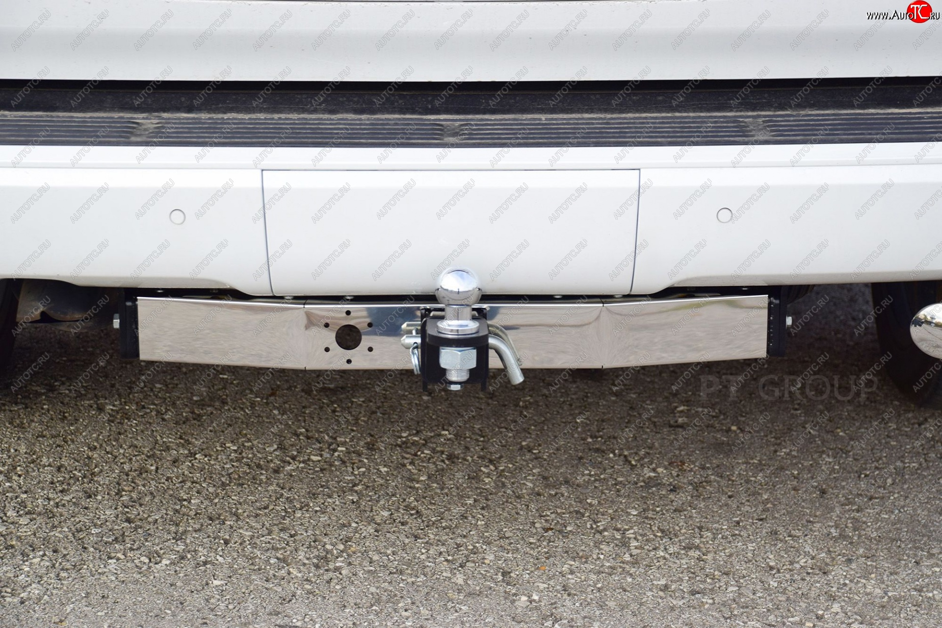 14 899 р. Фаркоп Petroil Tuning (съемный квадрат, с нержавеющей накладкой)  Toyota Land Cruiser  200 (2007-2021) (Без заглушки )  с доставкой в г. Калуга