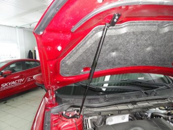 Упоры капота Russtal (1 штука) Mazda CX-5 KE дорестайлинг (2011-2014)