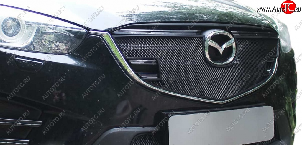 1 639 р. Защитная сетка на радиатор Russtal  Mazda CX-5  KE (2011-2014) (чёрная, без выреза под парктронник)  с доставкой в г. Калуга
