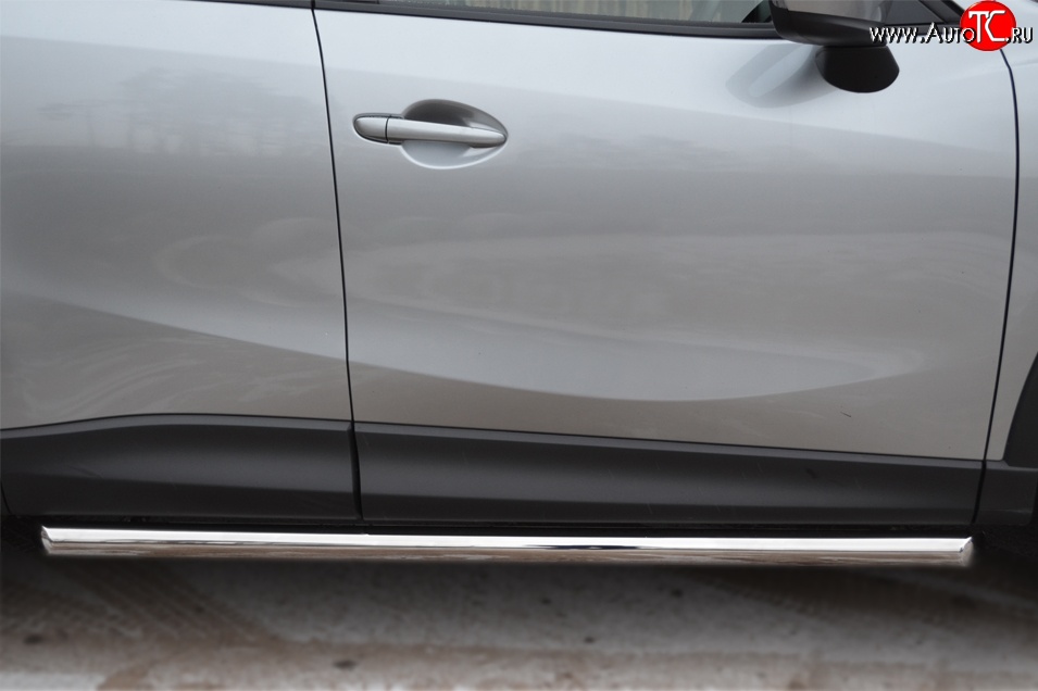 17 299 р. Защита порогов из круглой трубы диаметром 63 мм Russtal  Mazda CX-5  KE (2011-2017) (Защита порогов с со скосами на торцах (вариант 1))  с доставкой в г. Калуга