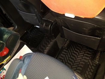 1 499 р. Комплект ковриков в салон Aileron 3D (с подпятником)  Mercedes-Benz C-Class  W204 (2007-2015)  с доставкой в г. Калуга. Увеличить фотографию 4
