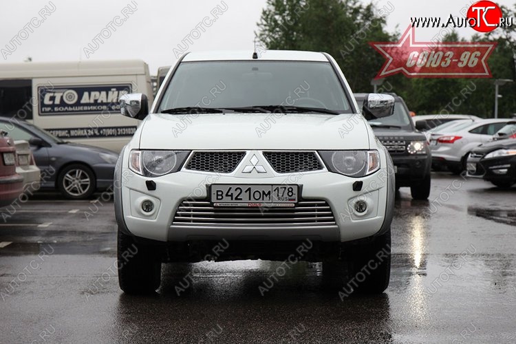 5 489 р. Декоративный элемент воздухозаборника Souz-96 (d16) Mitsubishi L200 5 KK,KL дорестайлинг (2015-2019)  с доставкой в г. Калуга