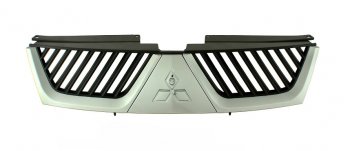 5 149 р. Решетка радиатора SPARD (хром) Mitsubishi Outlander XL (CW)  дорестайлинг (2005-2009) (Неокрашенная)  с доставкой в г. Калуга. Увеличить фотографию 1