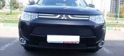 3 999 р. Сетка на бампер (рестайлинг) Russtal (черная)  Mitsubishi Outlander  GF (2012-2014)  с доставкой в г. Калуга. Увеличить фотографию 1