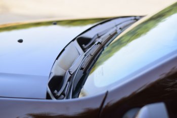 2 889 р. Накладка в проем стеклоочистителей переднего стекла (жабо) Petroil Tuning  Nissan Terrano  D10 (2013-2022), Renault Duster  HS (2010-2021)  с доставкой в г. Калуга. Увеличить фотографию 2