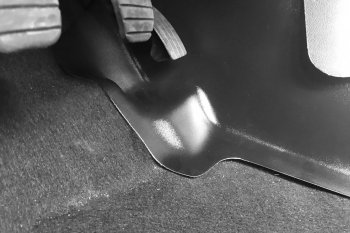 1 869 р. Накладки на ковролин тоннельные Petroil Tuning (2 шт) Renault Duster HS рестайлинг (2015-2021)  с доставкой в г. Калуга. Увеличить фотографию 3