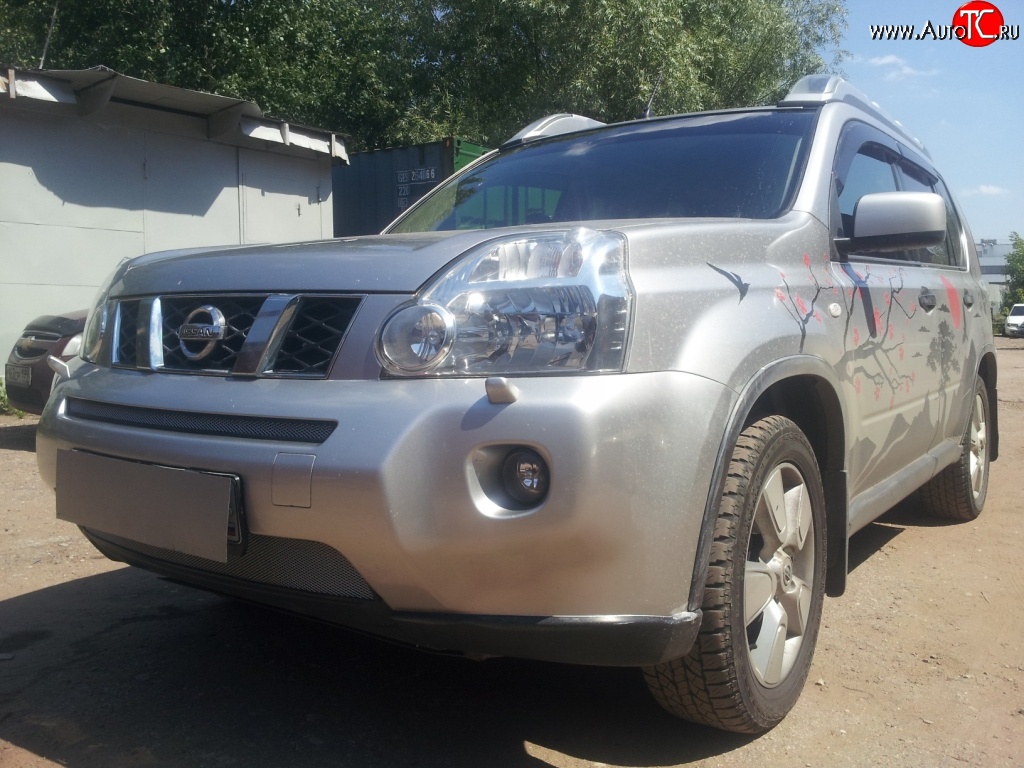 1 299 р. Сетка в решетку радиатора Russtal Nissan X-trail 2 T31 дорестайлинг (2007-2011) (хром)  с доставкой в г. Калуга