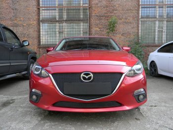 3 799 р. Защитная сетка в бампер (низ, ячейка 4х10 мм) Alfeco Премиум Mazda 3/Axela BM дорестайлинг седан (2013-2016) (Чёрная)  с доставкой в г. Калуга. Увеличить фотографию 1