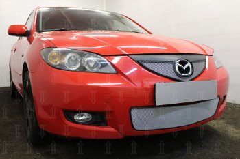 3 199 р. Защитная сетка в бампер (верх, ячейка 3х7 мм) Alfeco Стандарт  Mazda 3/Axela  BK (2006-2009) (Хром)  с доставкой в г. Калуга. Увеличить фотографию 2