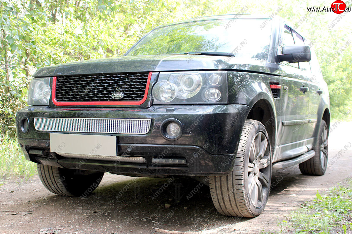 4 599 р. Защитная сетка в бампер (низ, ячейка 4х10 мм) Alfeco Премиум Land Rover Range Rover Sport 1 L320 дорестайлинг (2005-2009) (Хром)  с доставкой в г. Калуга