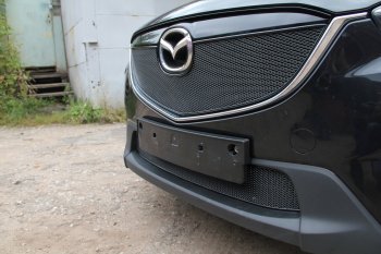 5 799 р. Защитная сетка в бампер (верх, без парктроника, ячейка 4х10 мм) Alfeco Премиум Mazda CX-5 KE дорестайлинг (2011-2014) (Чёрная)  с доставкой в г. Калуга. Увеличить фотографию 2
