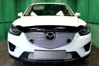 Защитная сетка в бампер (верх, с парктроником, ячейка 4х10 мм) Alfeco Премиум Mazda CX-5 KE рестайлинг (2015-2017)  (Хром)