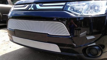 3 799 р. Защитная сетка в бампер (низ, ячейка 3х7 мм) Alfeco Стандарт  Mitsubishi Outlander  GF (2012-2014) (Хром)  с доставкой в г. Калуга. Увеличить фотографию 1