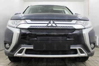 Защитная сетка в бампер (3 части, ячейка 4х10 мм) Alfeco Премиум Mitsubishi Outlander GF 3-ий рестайлинг (2018-2022)  (Чёрная)