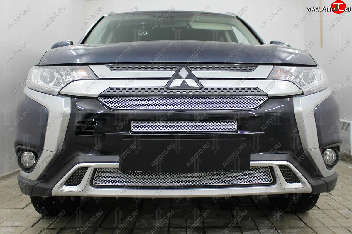 9 749 р. Защитная сетка в бампер (3 части, ячейка 4х10 мм) Alfeco Премиум Mitsubishi Outlander GF 3-ий рестайлинг (2018-2022) (Хром)  с доставкой в г. Калуга