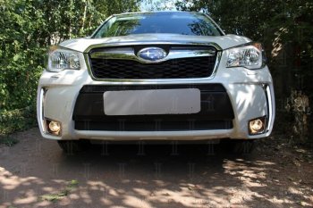 Защитная сетка в бампер (верх, US Version, ячейка 4х10 мм) Стрелка11 Премиум Subaru Forester SJ дорестайлинг (2012-2016)  (Чёрная)