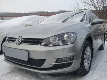 4 199 р. Защитная сетка в бампер (низ, ячейка 4х10 мм) Стрелка11 Премиум Volkswagen Golf 7 дорестайлинг, хэтчбэк 5 дв. (2012-2017) (Чёрная)  с доставкой в г. Калуга. Увеличить фотографию 3