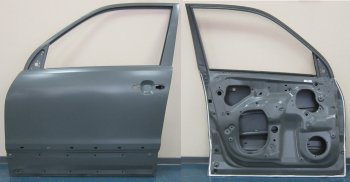 17 699 р. Левая дверь передняя (с отверстием под молдинг) BodyParts  Suzuki Grand Vitara ( JT 5 дверей,  JT 3 двери) (2005-2008) (Неокрашенная)  с доставкой в г. Калуга. Увеличить фотографию 1