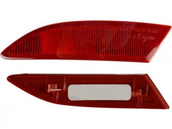 Левый катафот в бампер BodyParts Ford Focus 3 хэтчбэк дорестайлинг (2010-2015)
