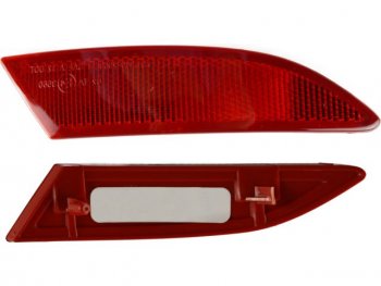 Правый катафот в бампер BodyParts Ford Focus 3 хэтчбэк дорестайлинг (2010-2015)