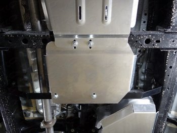 Защита раздаточной коробки ТСС Тюнинг Toyota Fortuner AN160 дорестайлинг (2015-2020)  (алюминий 4 мм)
