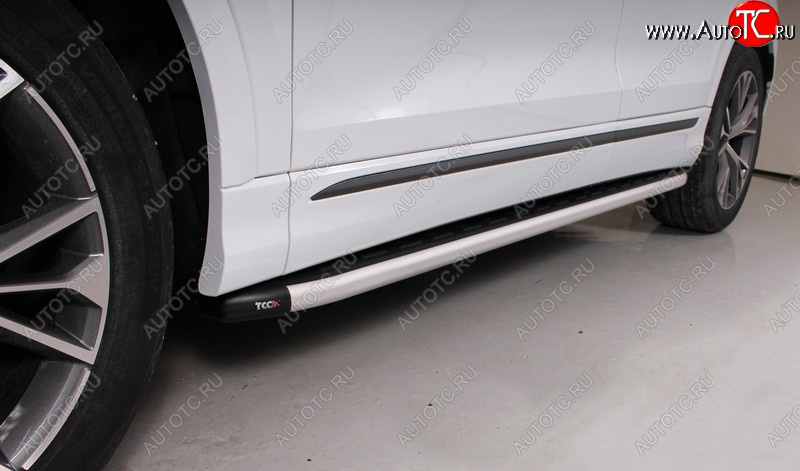 28 749 р. Пороги алюминиевые с пластиковой накладкой ТСС Тюнинг Audi Q8 4MN (2018-2022) (стальной)  с доставкой в г. Калуга