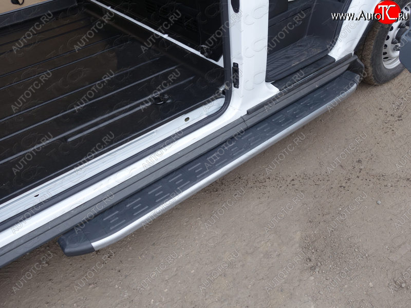 10 649 р. Порог правый алюминиевый с пластиковой накладкой, ТСС Тюнинг  Ford Transit Connect (2013-2018) (карбон)  с доставкой в г. Калуга