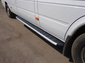 28 749 р. Порог алюминиевый с пластиковой накладкой ТСС Тюнинг  Mercedes-Benz Sprinter  W906 (2014-2018) (серые)  с доставкой в г. Калуга. Увеличить фотографию 1